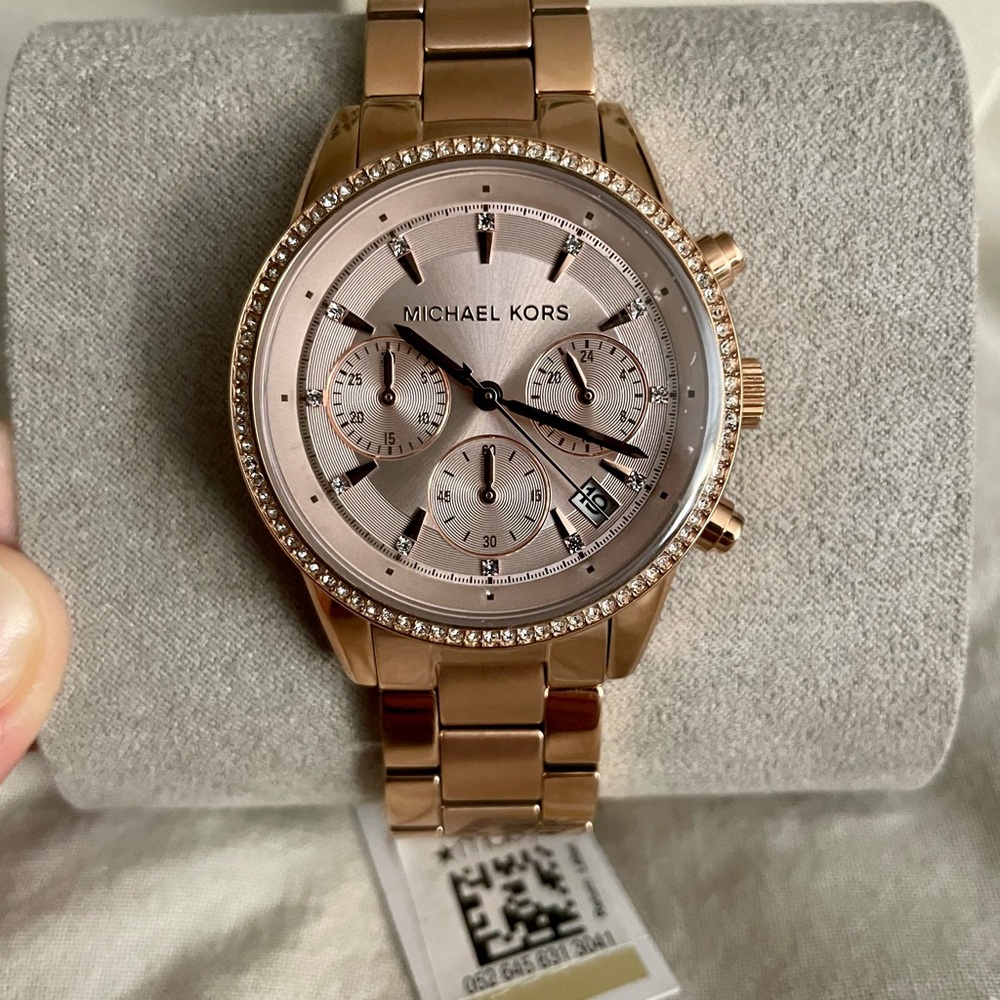Brand new Michael Kors rose gold watch